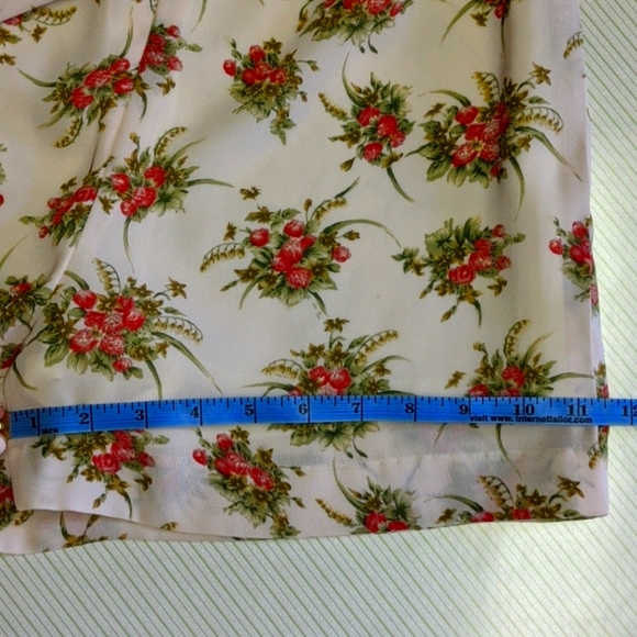 Floral Pattern Skort - Picture 15 of 15